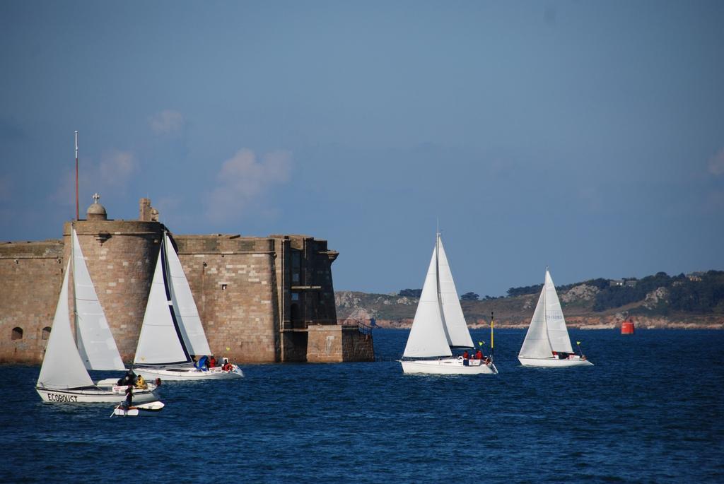 The Originals Boutique, Hotel De La Baie De Morlaix Carantec Luaran gambar
